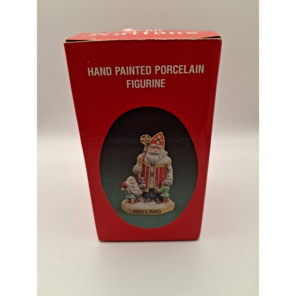Vintage Santa's of The Nations Christmas Hand Painted Porcelain Figurine Holland - Picture 5 of 8